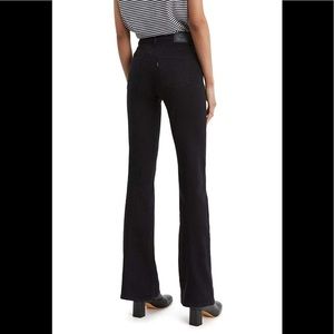 NWT Levi’s Classic Bootcut